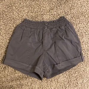 Small mid-rise short brand: So